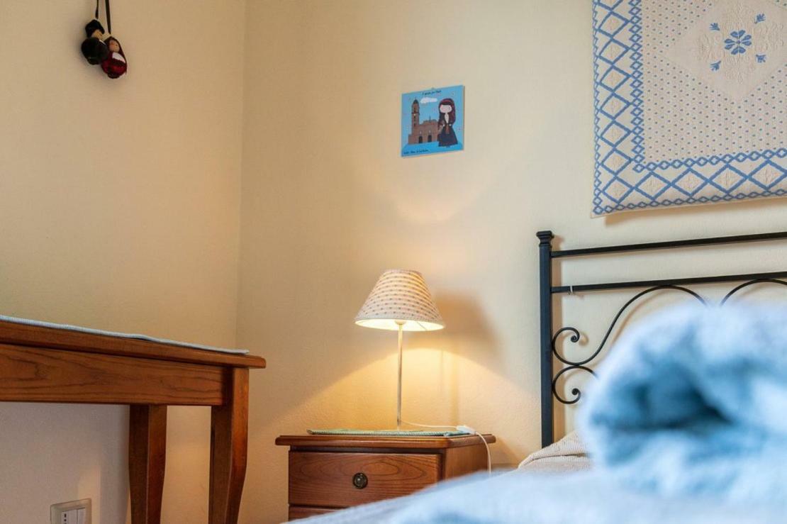 Bed and Breakfast Il Leccio Тортоли Экстерьер фото